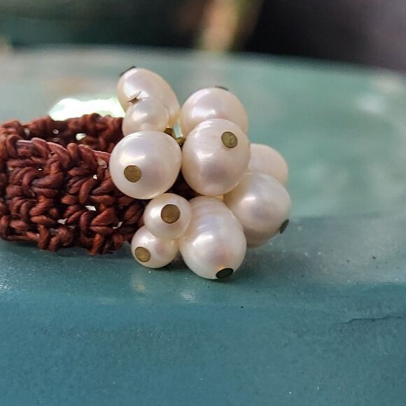 Vintage streatch ring with faux pearls - Picture 5 of 7